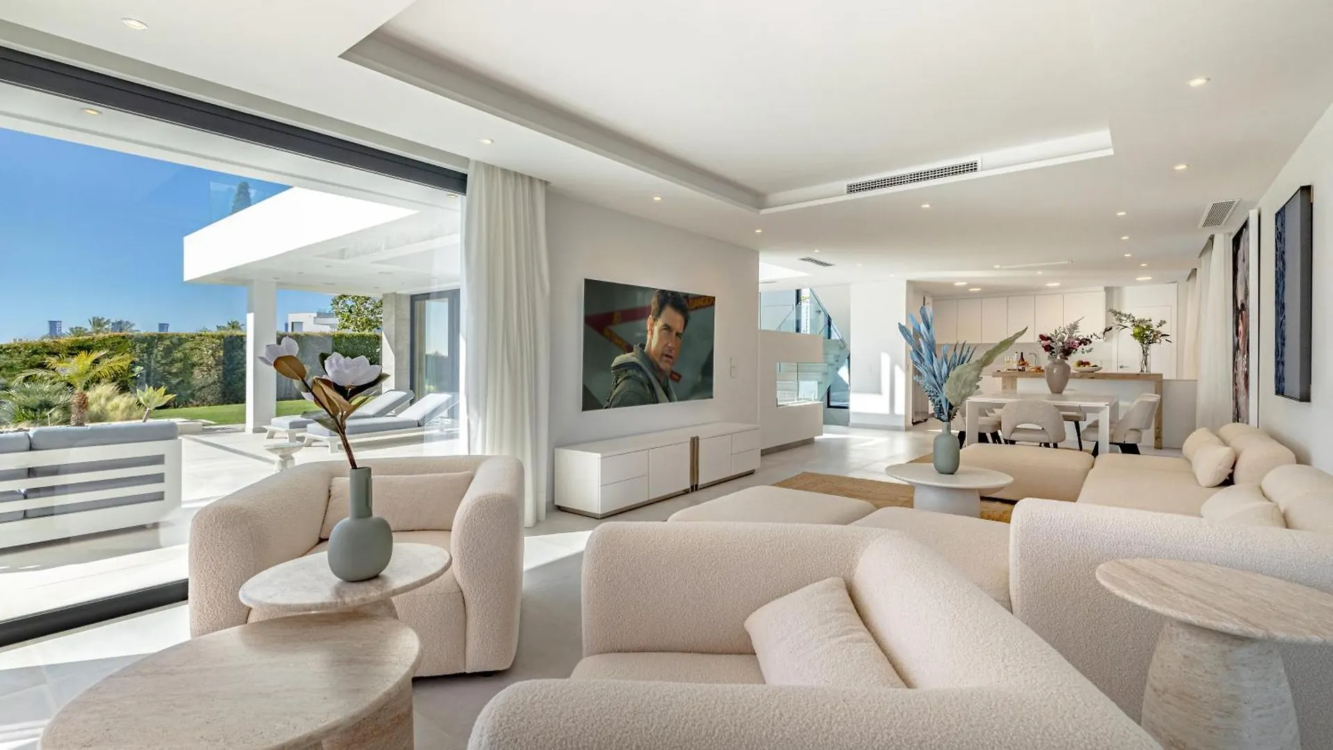 Vacation Marbella I Villa Martinica, Turquoise Heated Pool, Rooftop Hot Tub With Sea View, Cine Room, 5 Min To The Beach Estepona